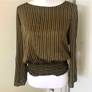 💕5/$18 Michael Kors Gold Chain Link Blouse w/ roll up sleeves Sz P/S.